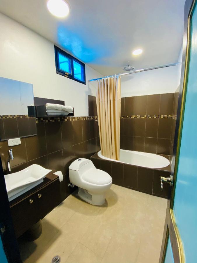 Hotel Montecarlo Riobamba Kültér fotó