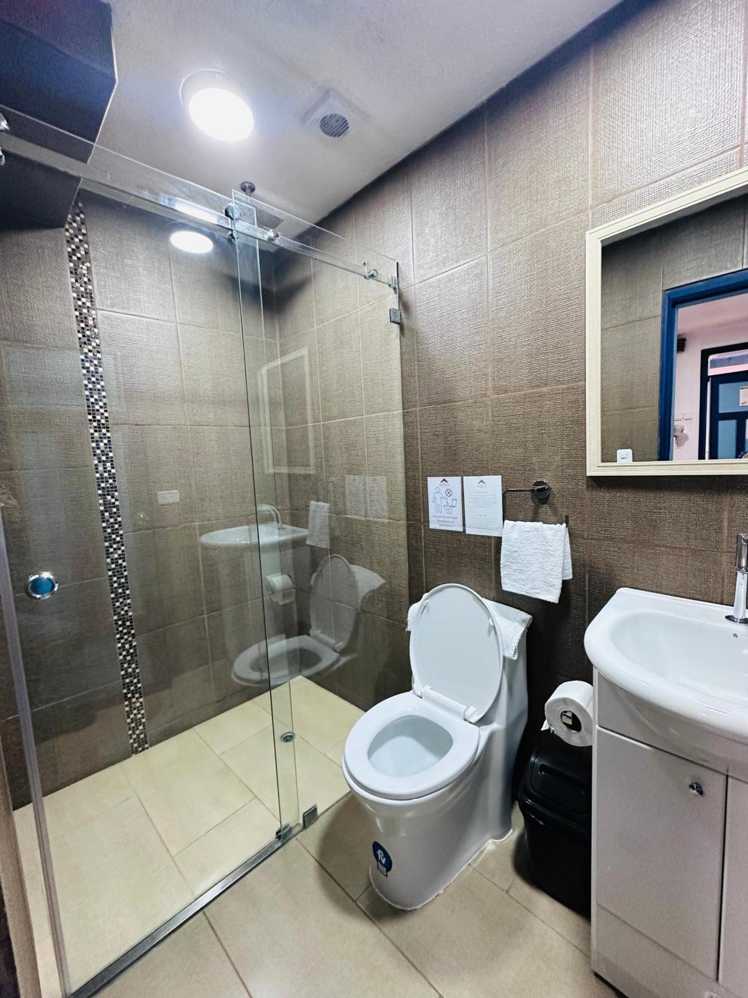 Hotel Montecarlo Riobamba Kültér fotó